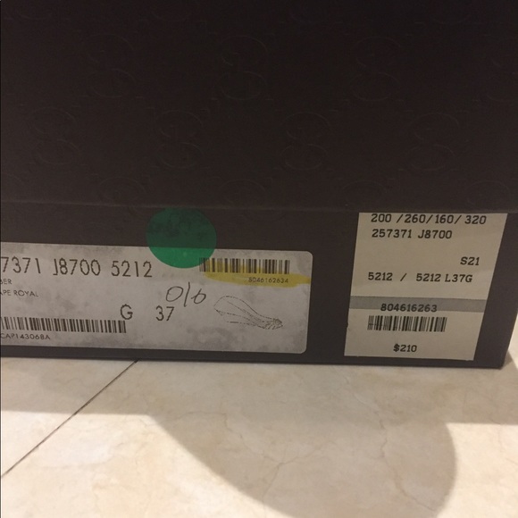 🎇GUCCI **AUTHENTIC** RUBBER SANDAL - Picture 3 of 5